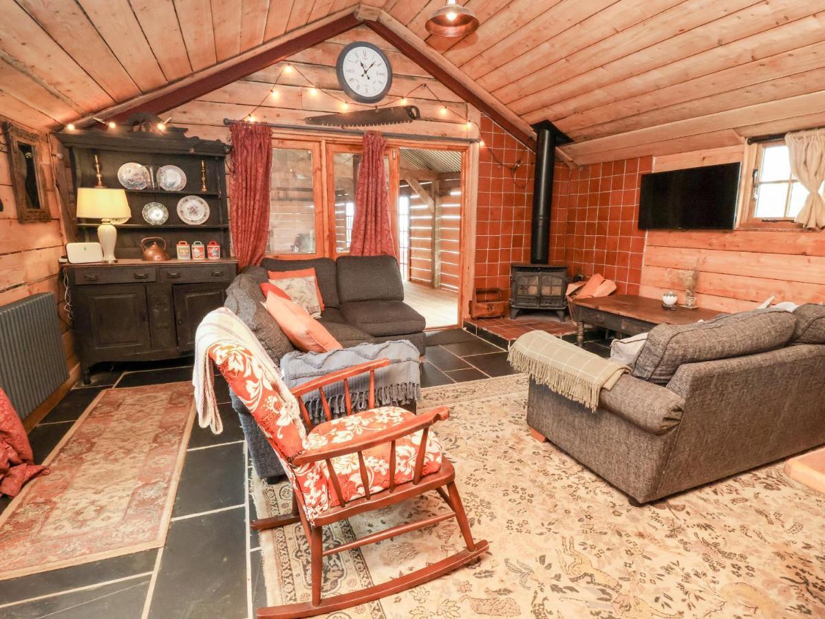 Y Caban Villa Llangollen Ngoại thất bức ảnh